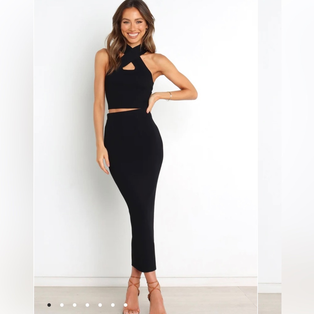 Size M/L petal and pup two piece set